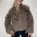 pelliccia foderata con bottoni luxe